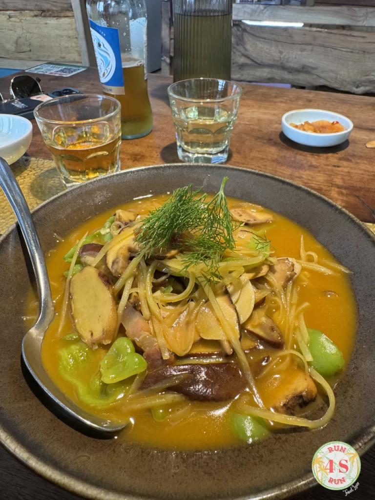 Platos de setas, típicos de Yunnan